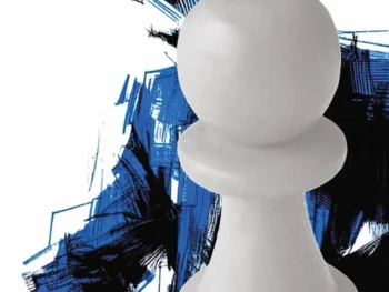 Okładka książki Chess Survivor, Andor Lilienthal, wydanie angielskie w miękkiej oprawie
